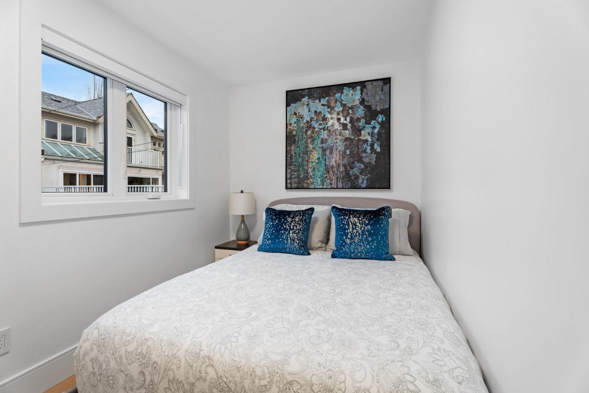 Brand New 2 Bedroom Point Grey Getaway バンクーバー エクステリア 写真