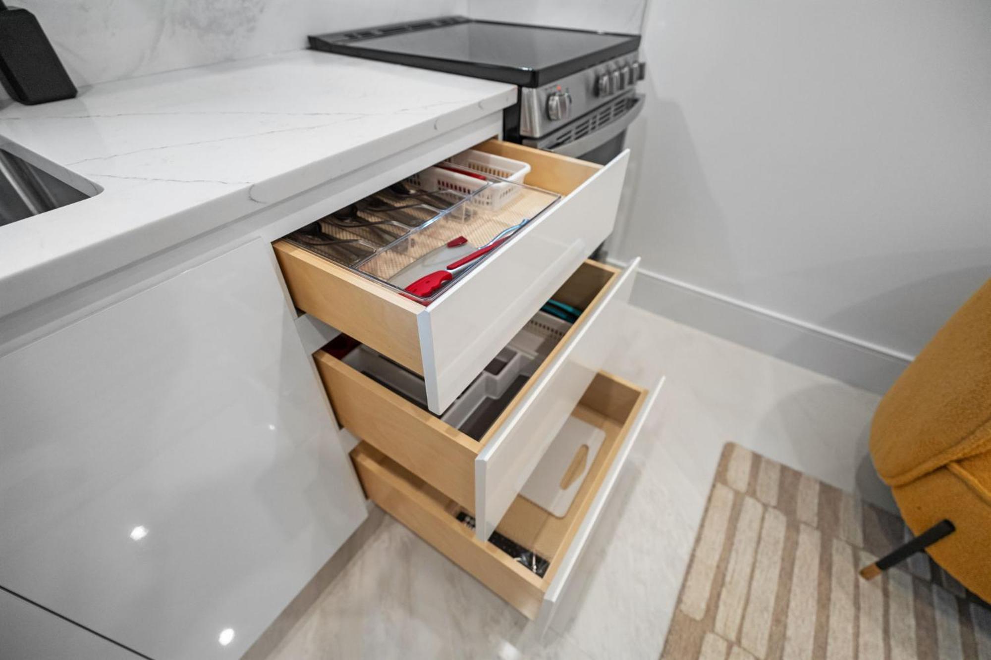 Brand New 2 Bedroom Point Grey Getaway バンクーバー エクステリア 写真