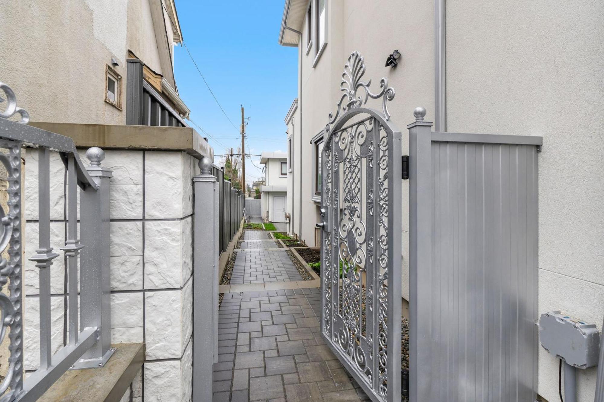 Brand New 2 Bedroom Point Grey Getaway バンクーバー エクステリア 写真