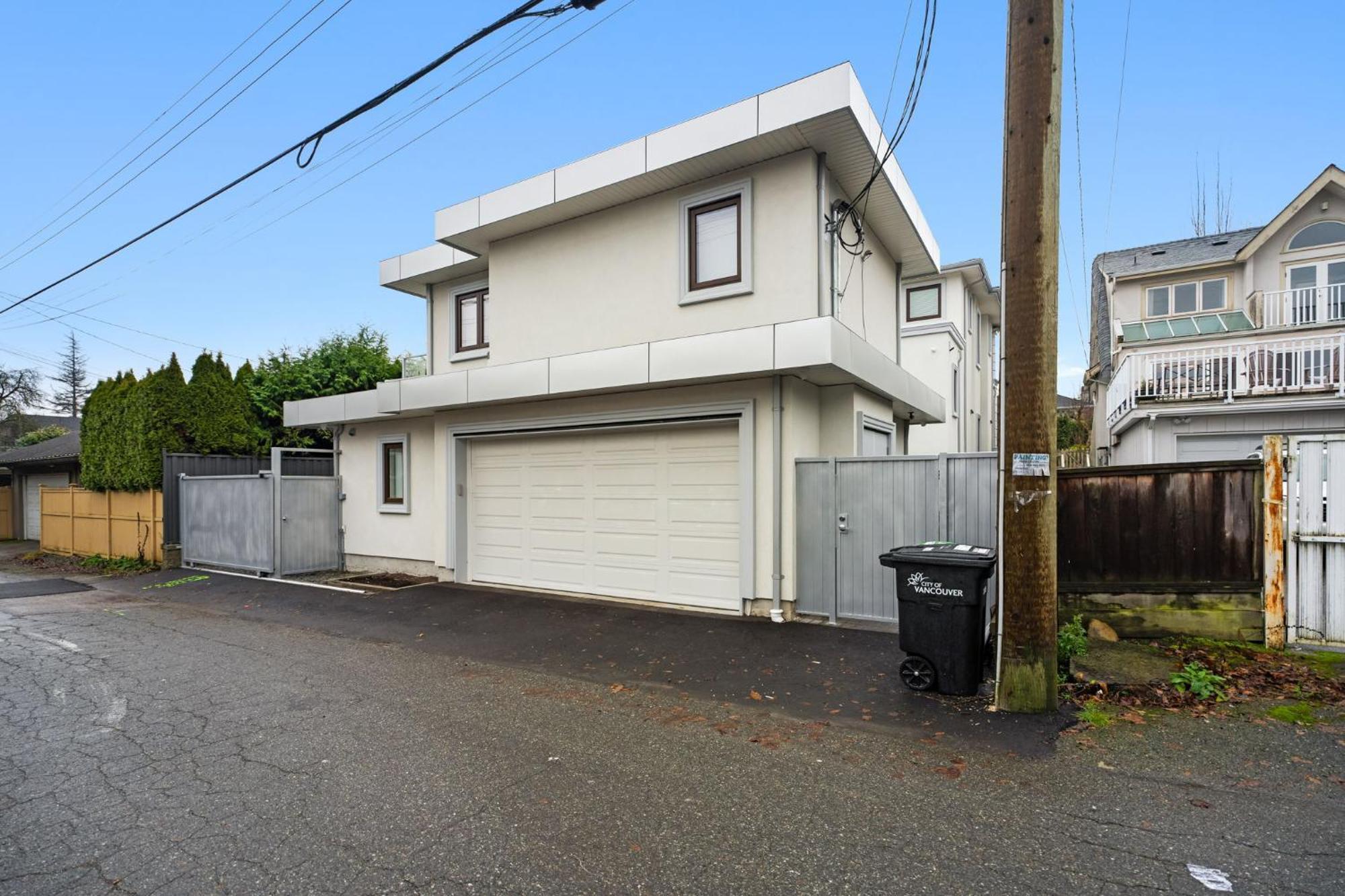 Brand New 2 Bedroom Point Grey Getaway バンクーバー エクステリア 写真